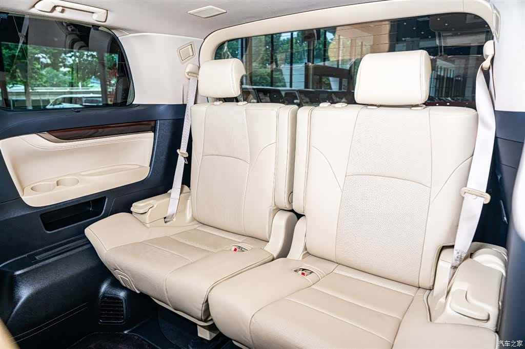 Toyota Alphard, 2018 17