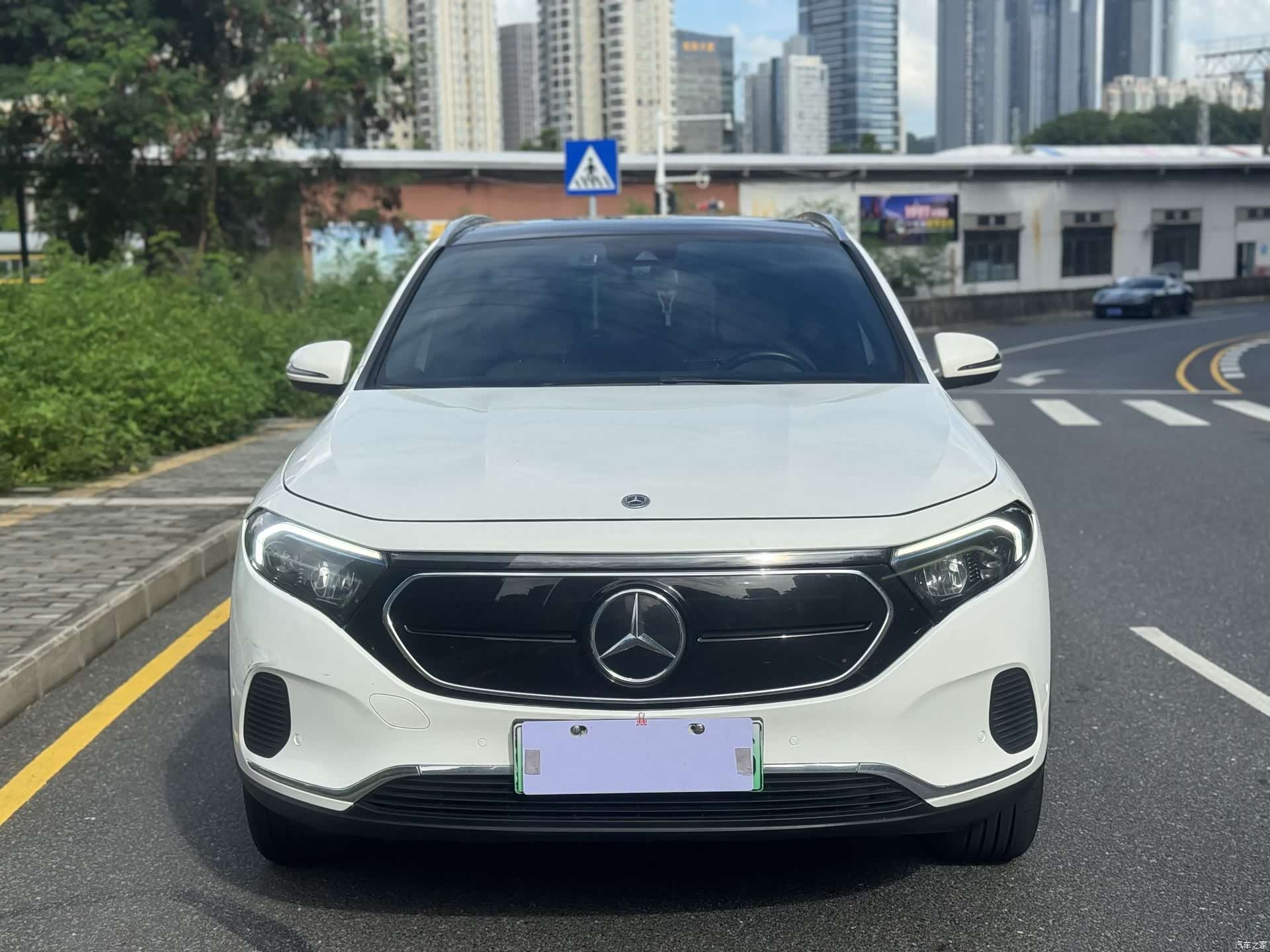 Mercedes-Benz EQA, 2023 3