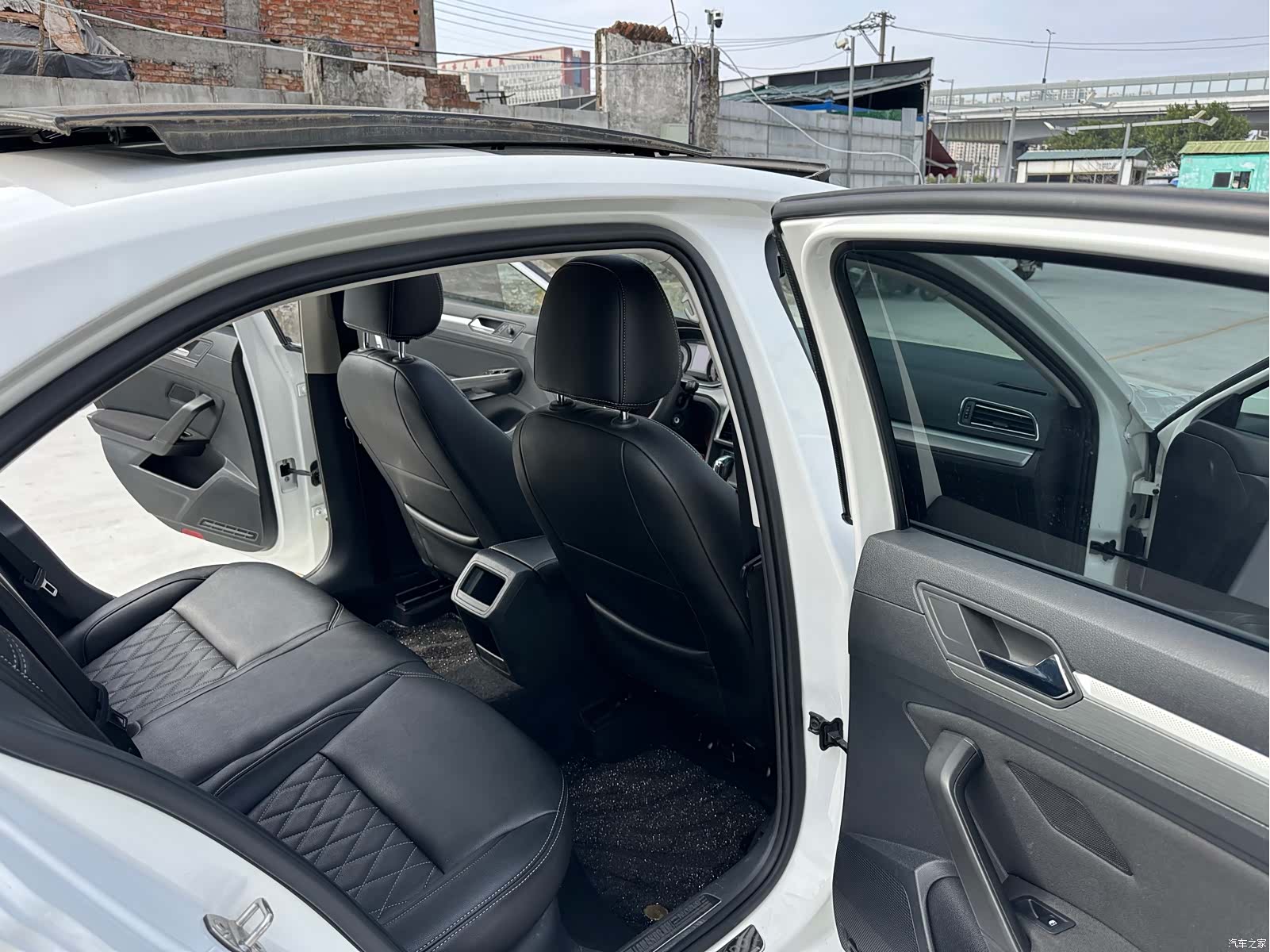Volkswagen Lamando, 2021 11
