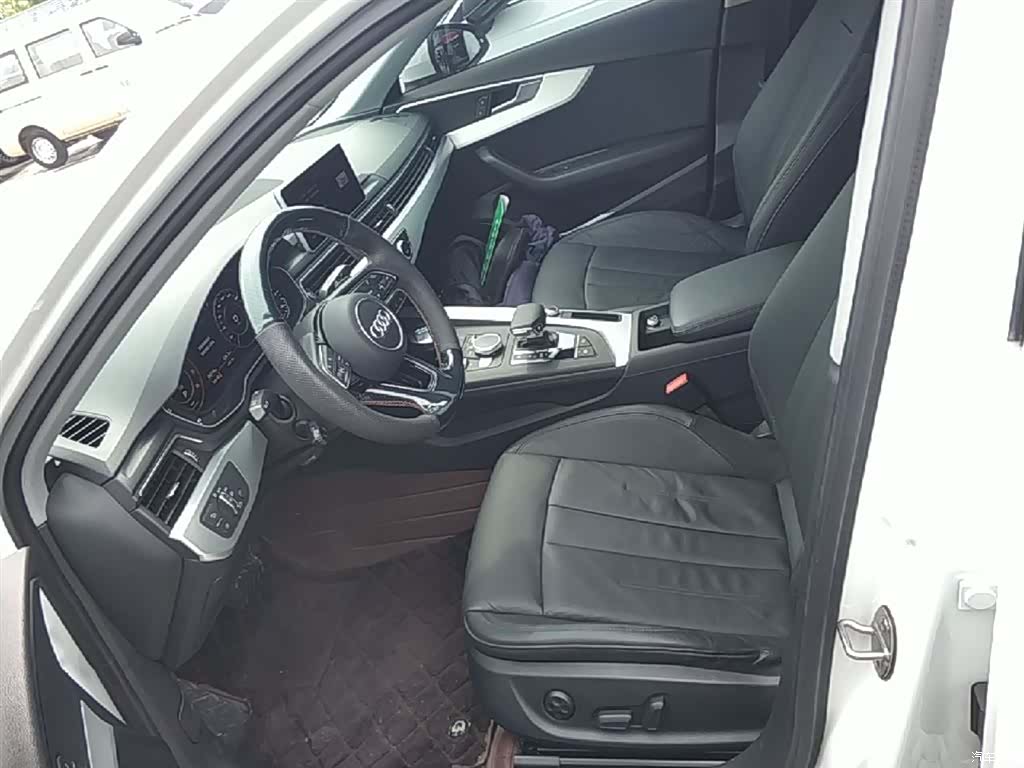 Audi A4L, 2020 7