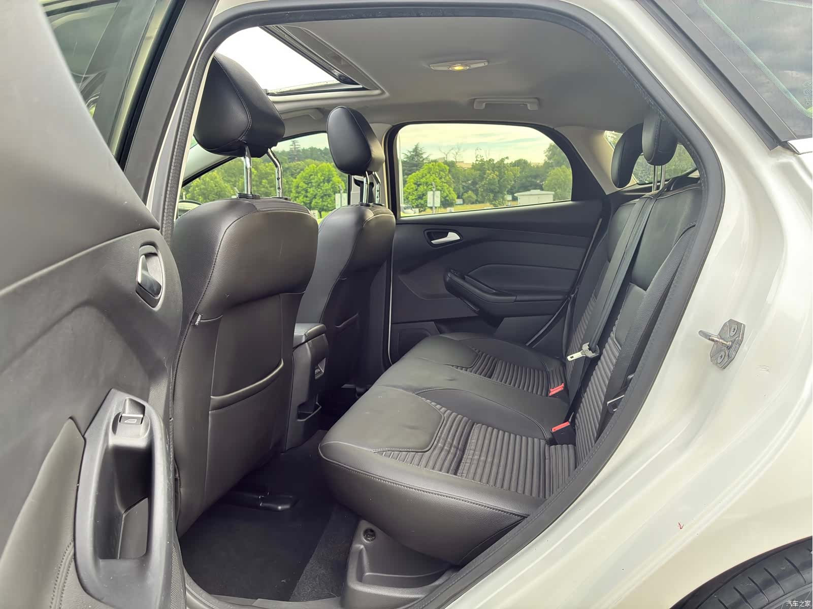 Ford Focus, 2016 9