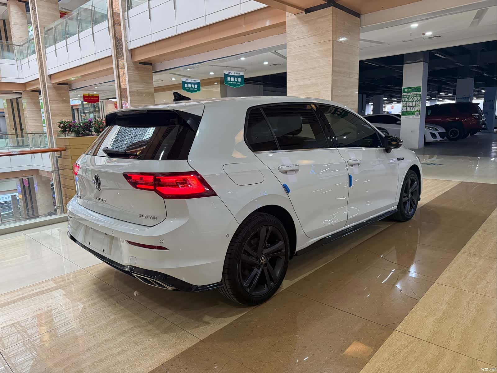 Volkswagen Golf, 2022 3