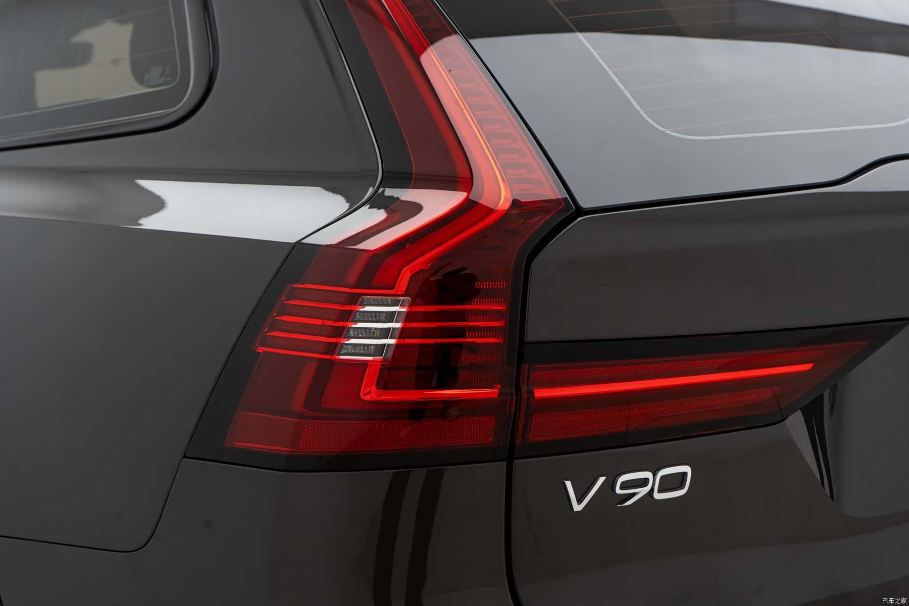 Volvo V90, 2025 17