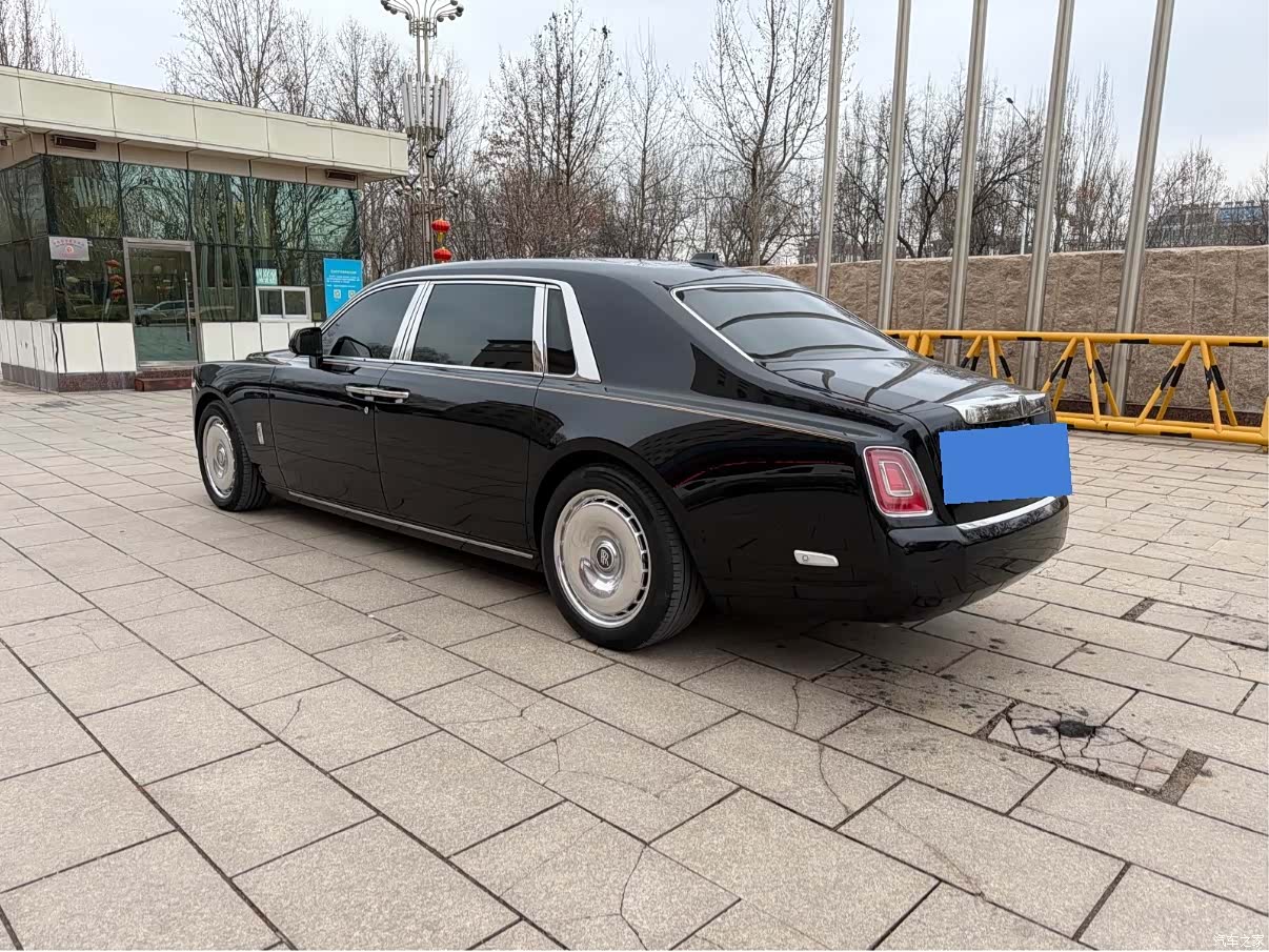 Rolls-Royce Phantom, 2021 8