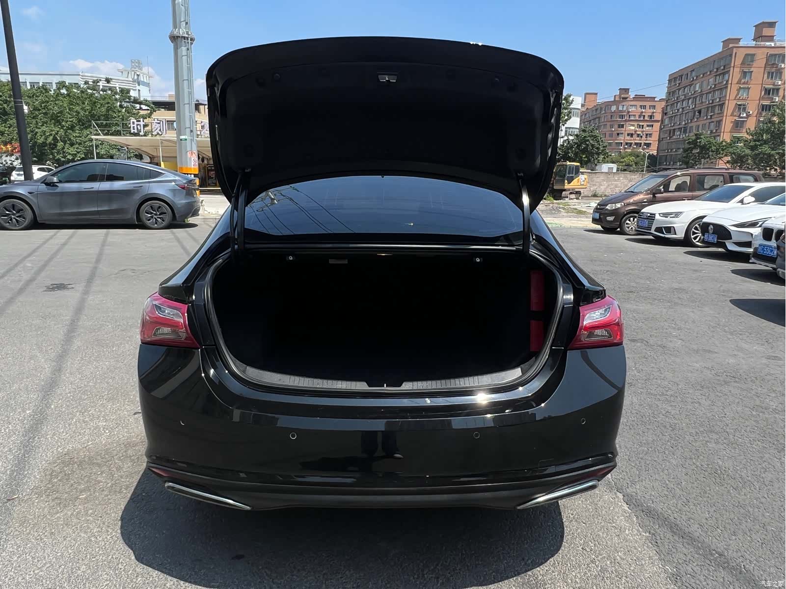 Chevrolet XL, 2022 24