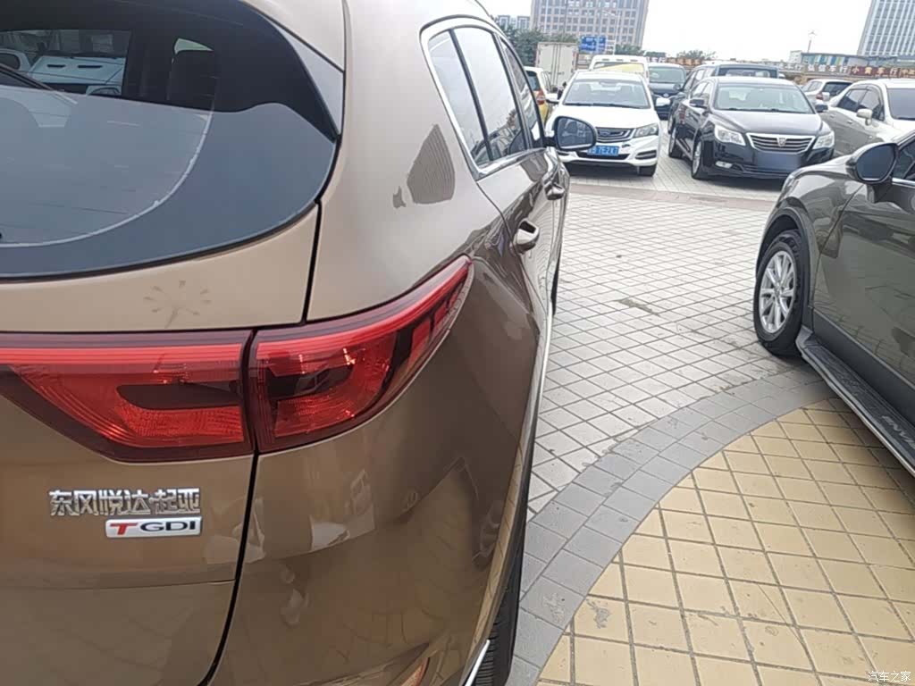 Kia KX5, 2016 8
