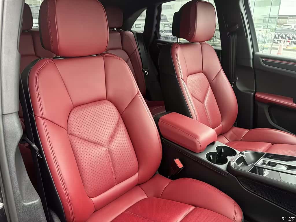 Porsche Macan, 2024 16