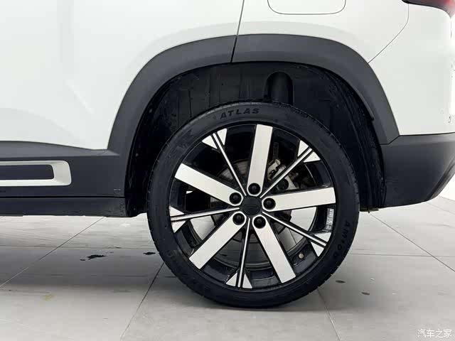 Geely Icon, 2023 19