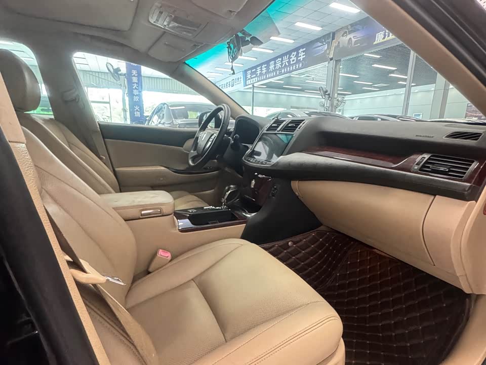 Toyota crown Toyota crown