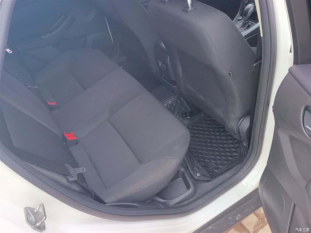 Ford Focus, 2017 15