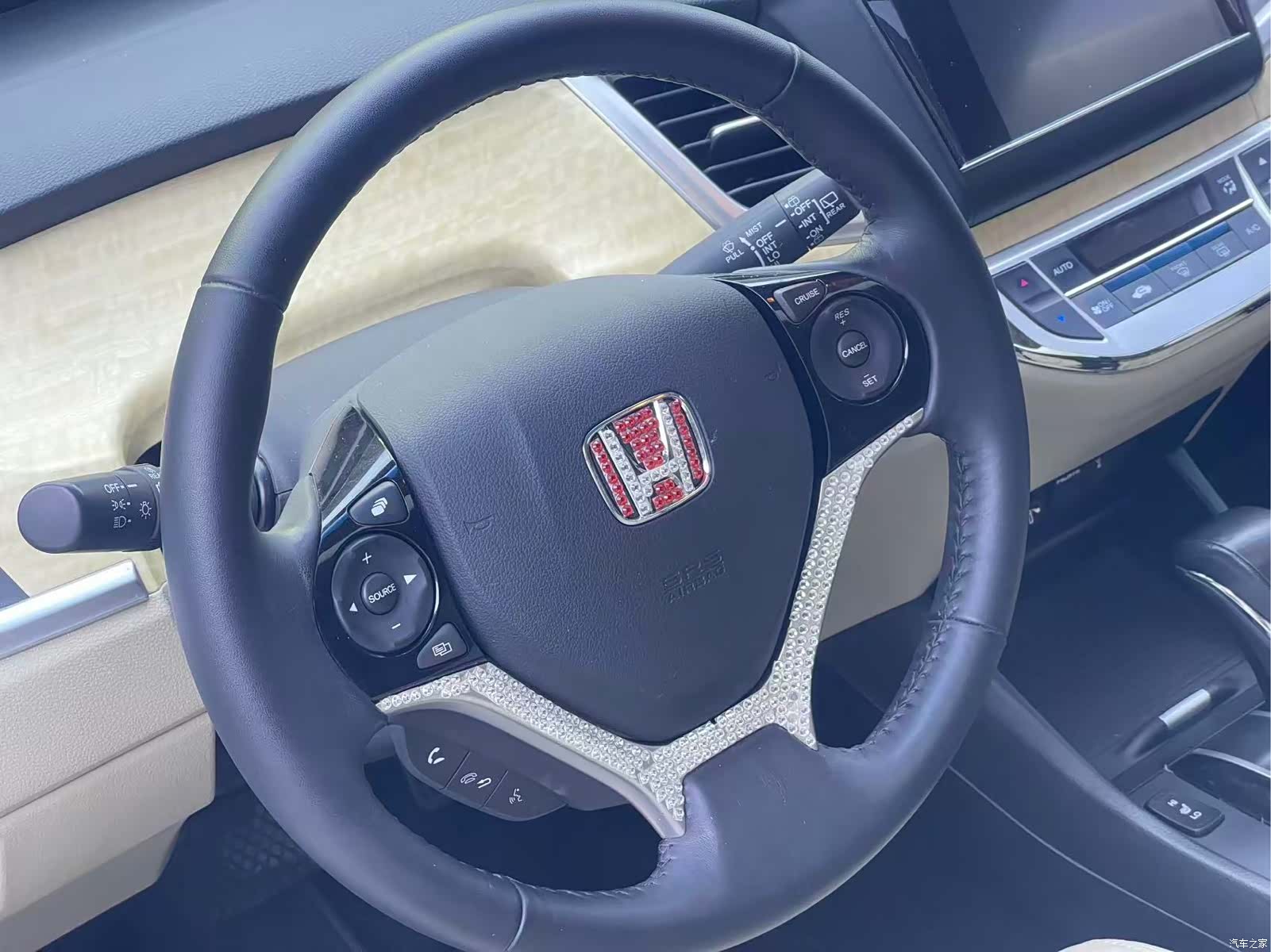 Honda Jade, 2013 15