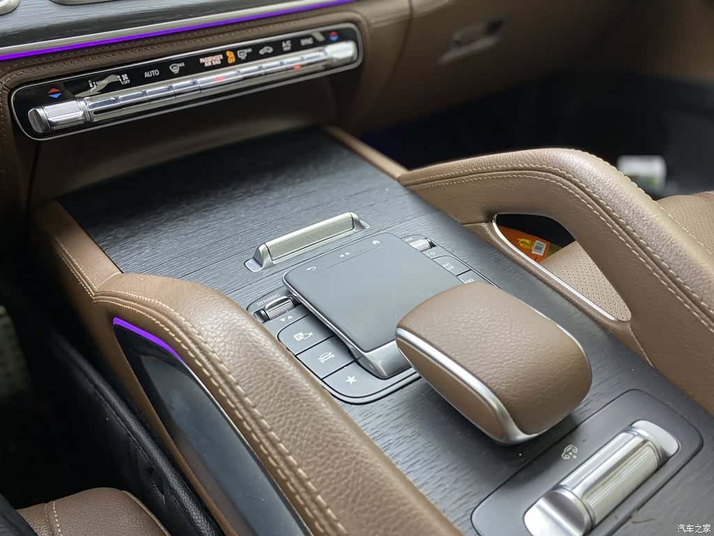 Mercedes-Benz GLS, 2024 8
