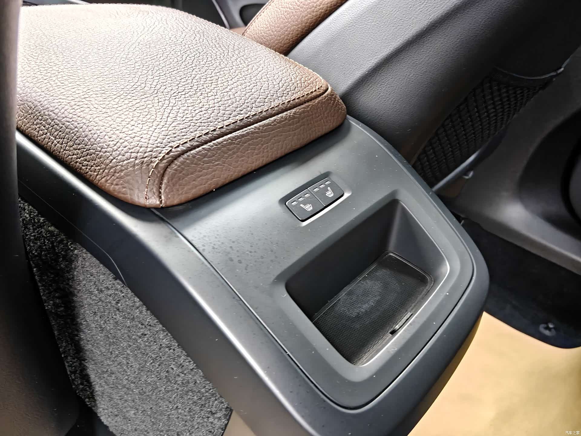Volvo XC60, 2021 3