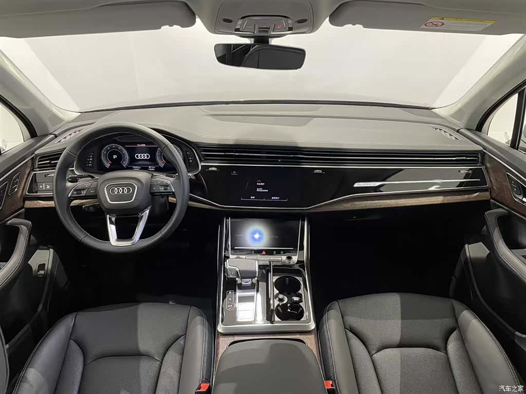 Audi Q7, 2024 7