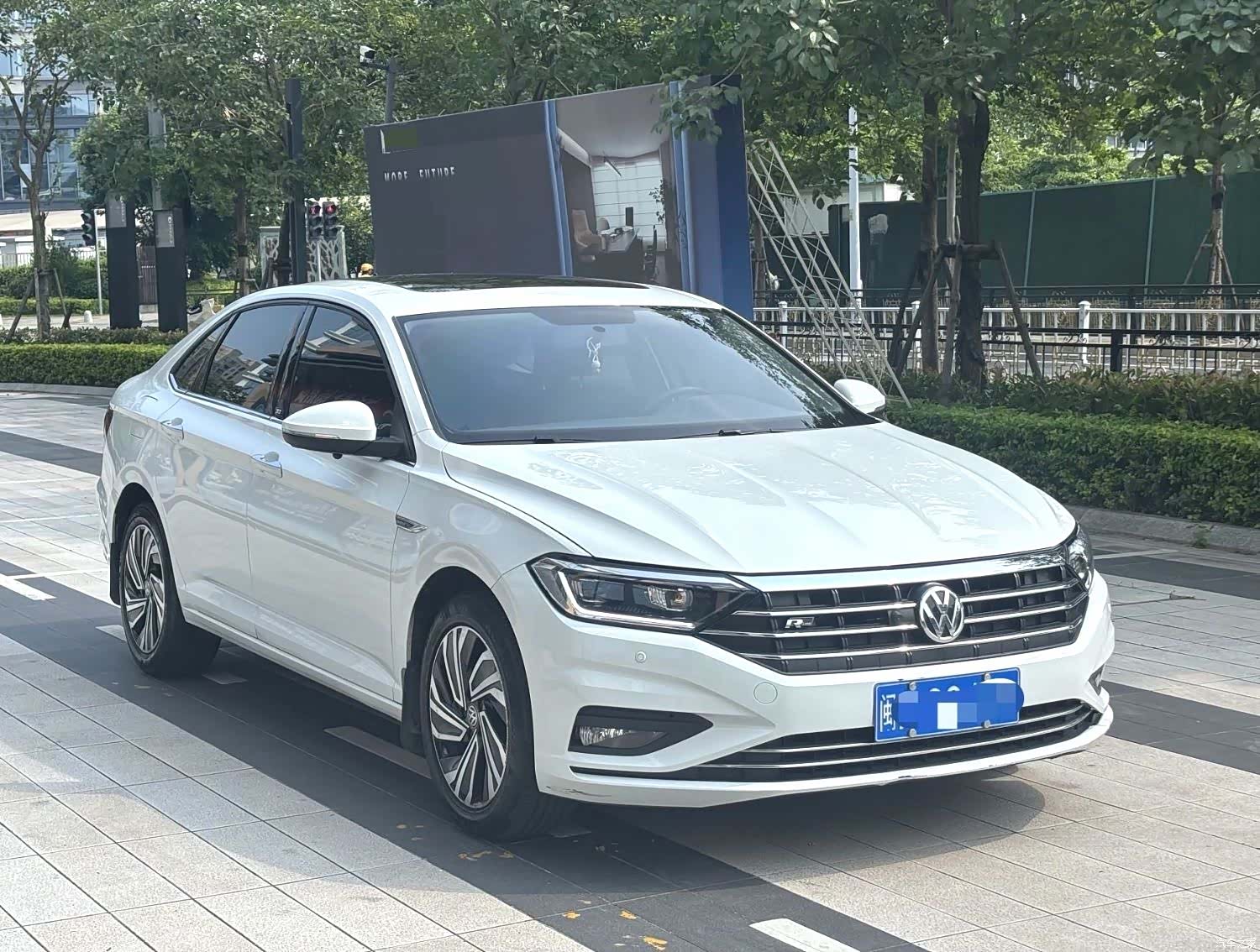 Volkswagen Sagitar, 2021 3
