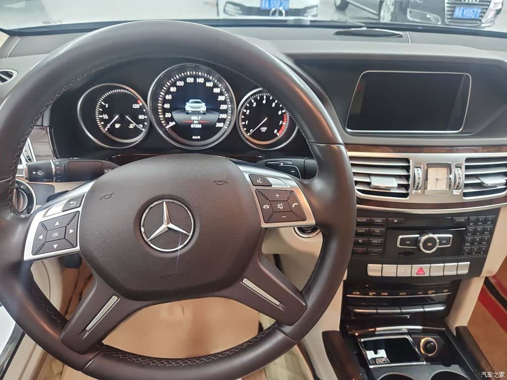 Mercedes-Benz E-Class, 2014 4