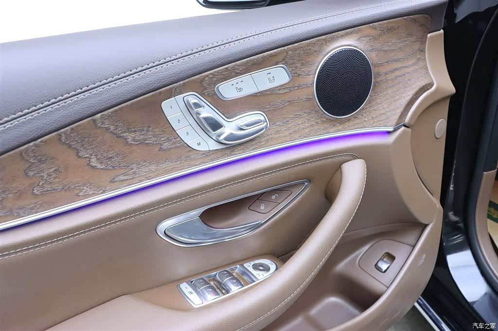 Mercedes-Benz E-Class, 2021 13