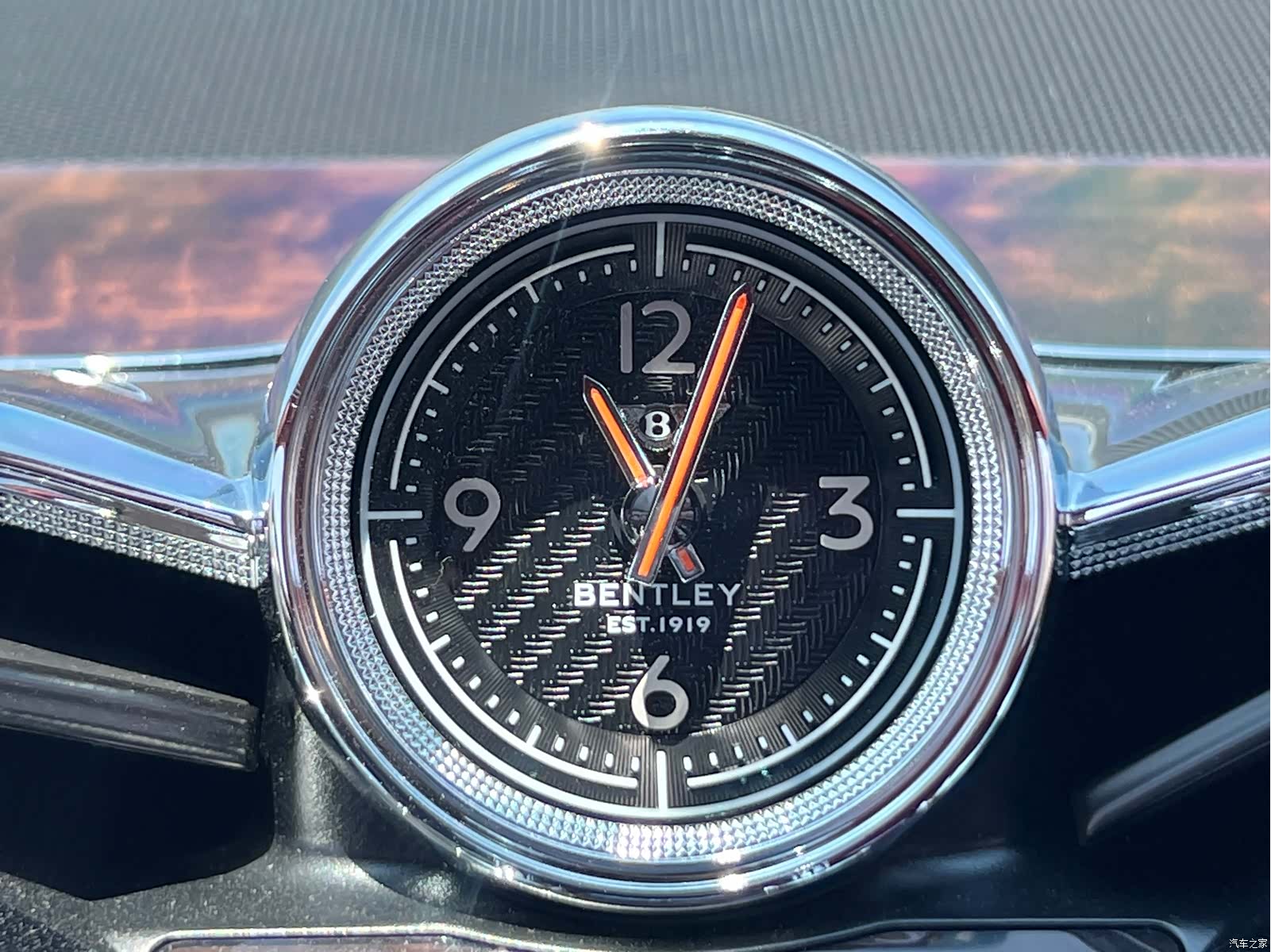 Bentley Bentayga, 2023 21