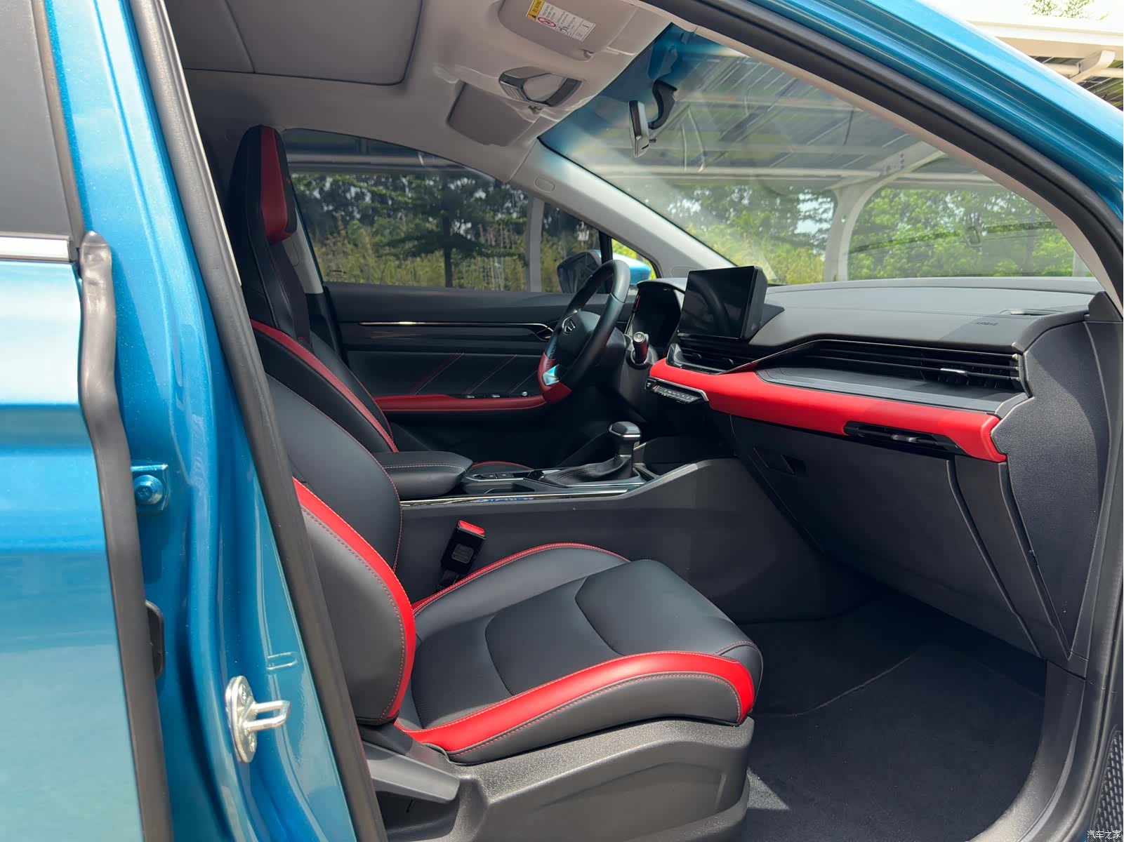 Geely Emgrand, 2022 12