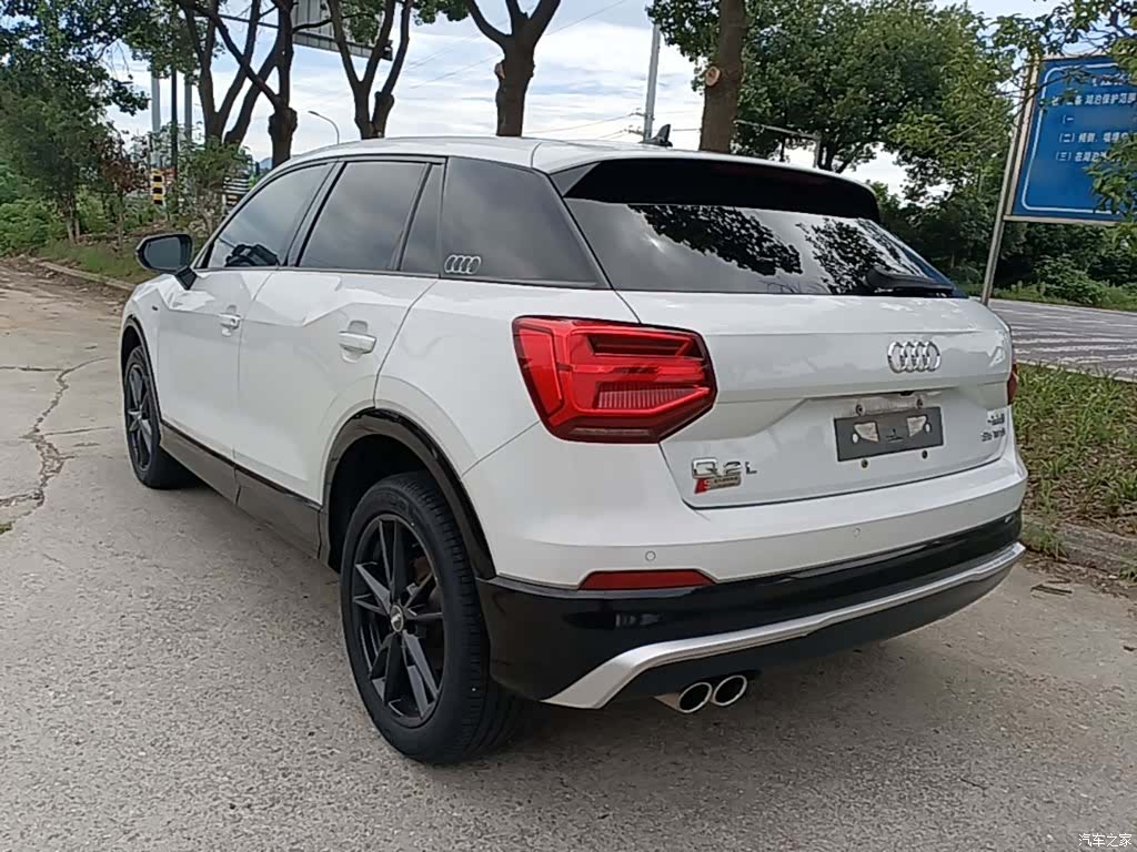 Audi Q2L, 2019 все фото