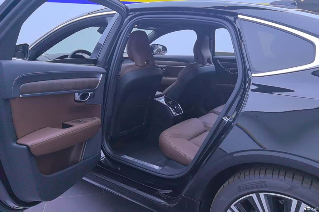 Volvo S90, 2024 11