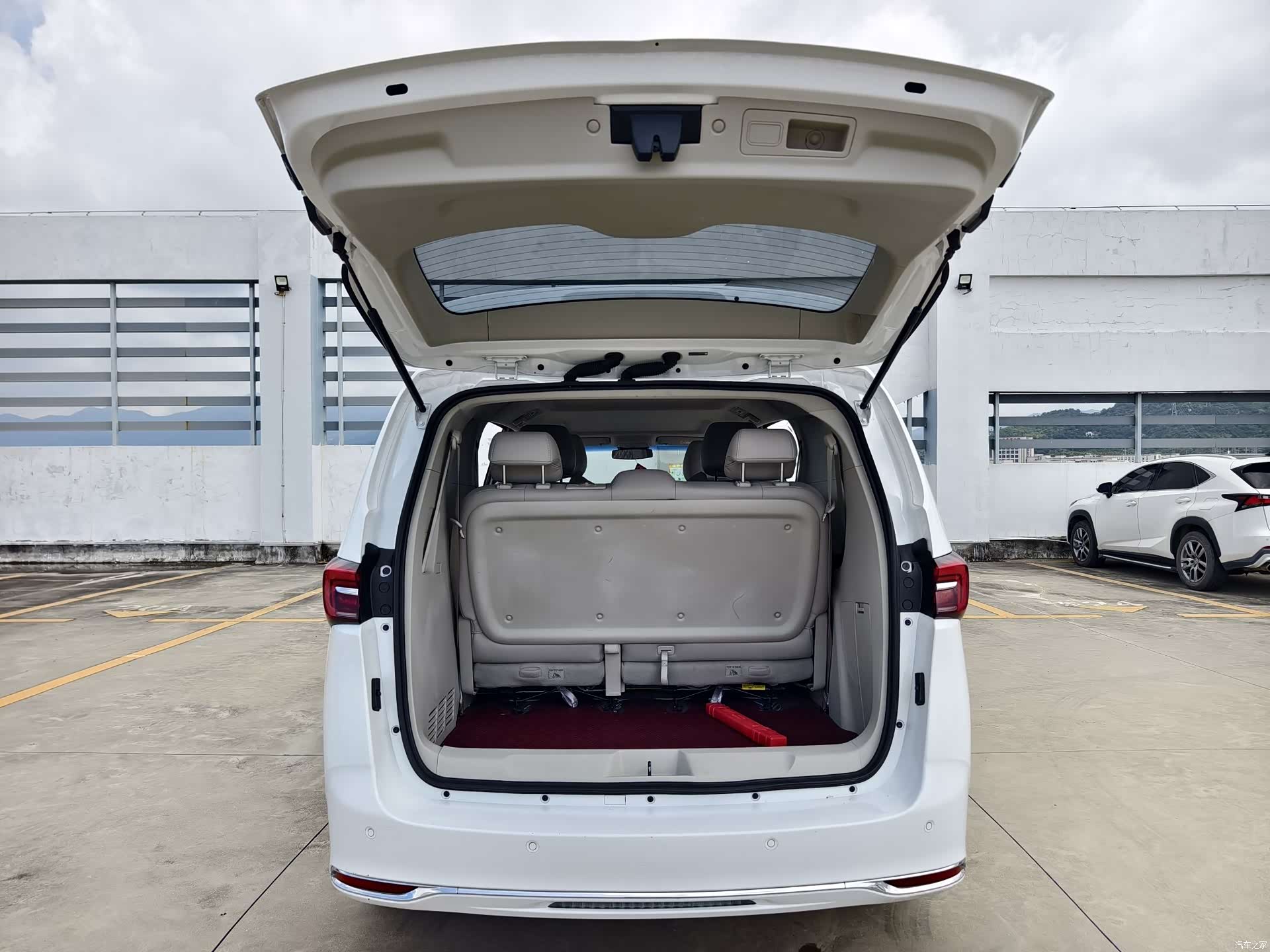 Buick GL8, 2023 16