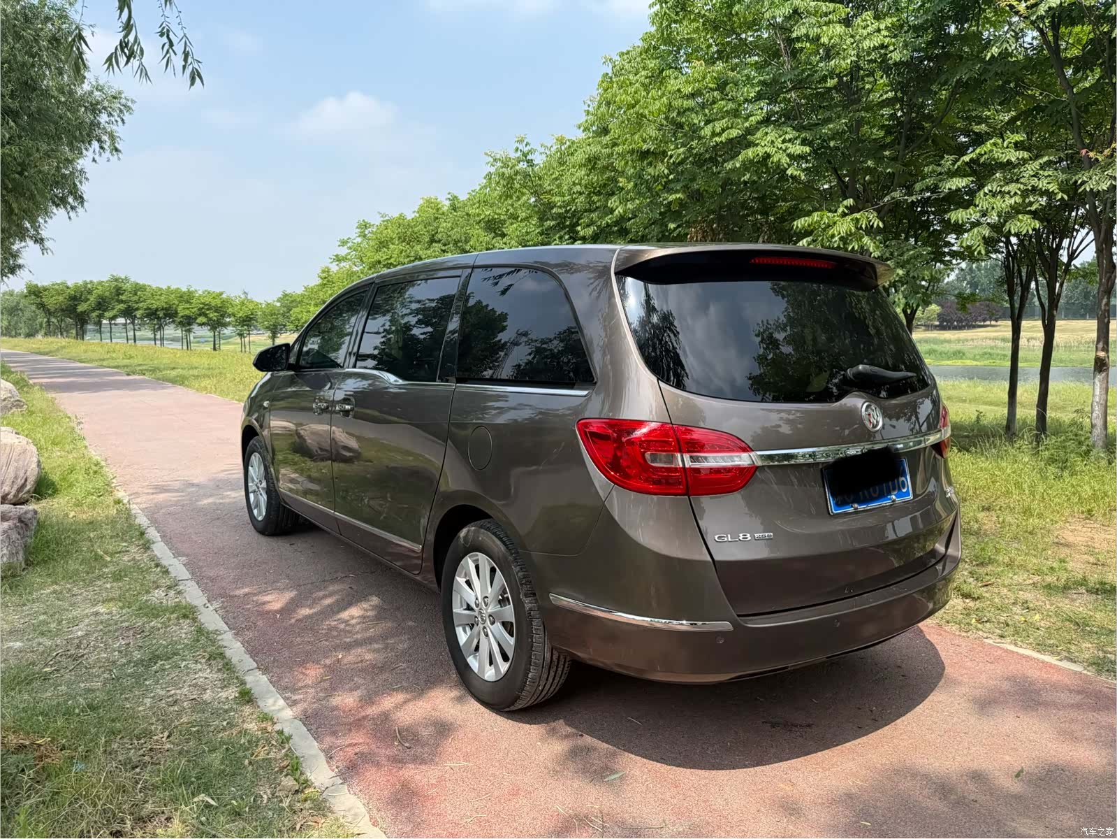 Buick GL8, 2018 6