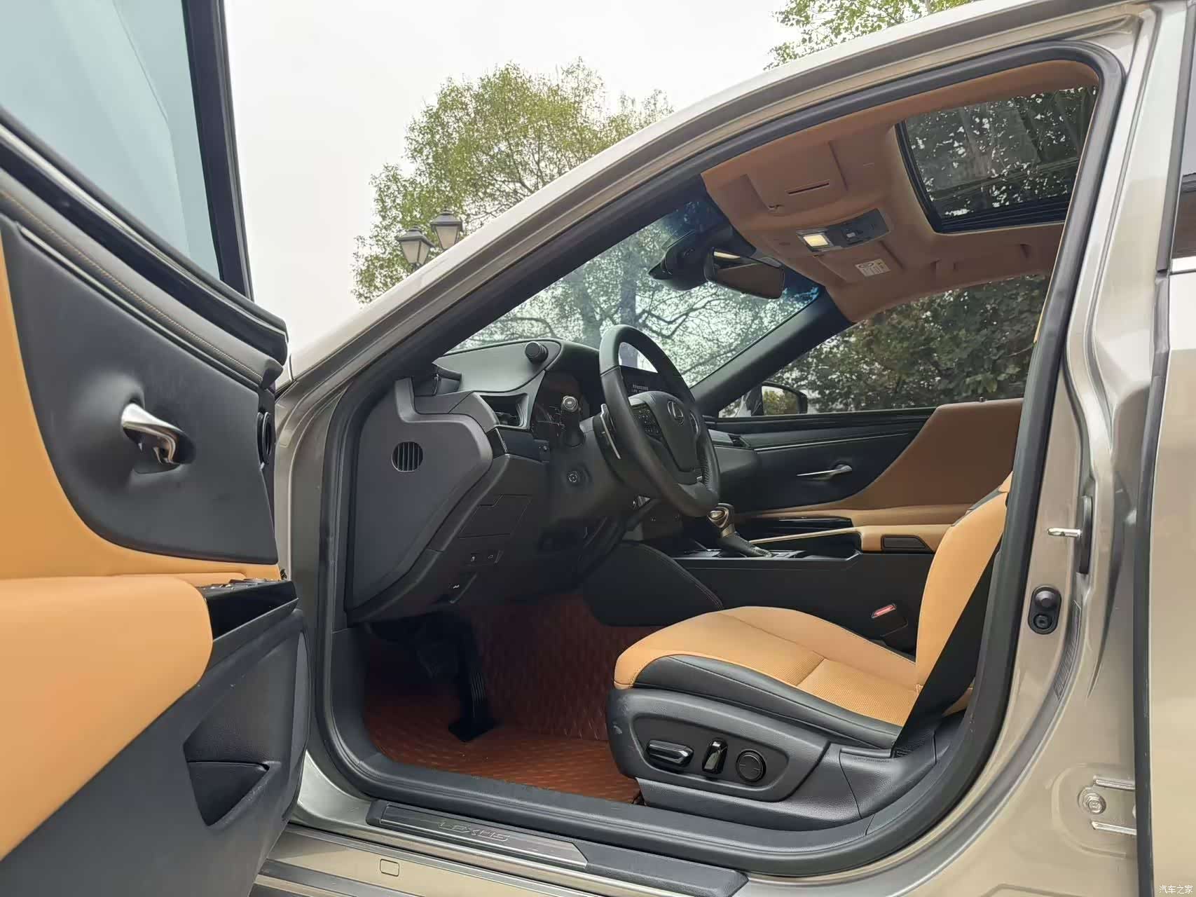 Lexus ES, 2024 11