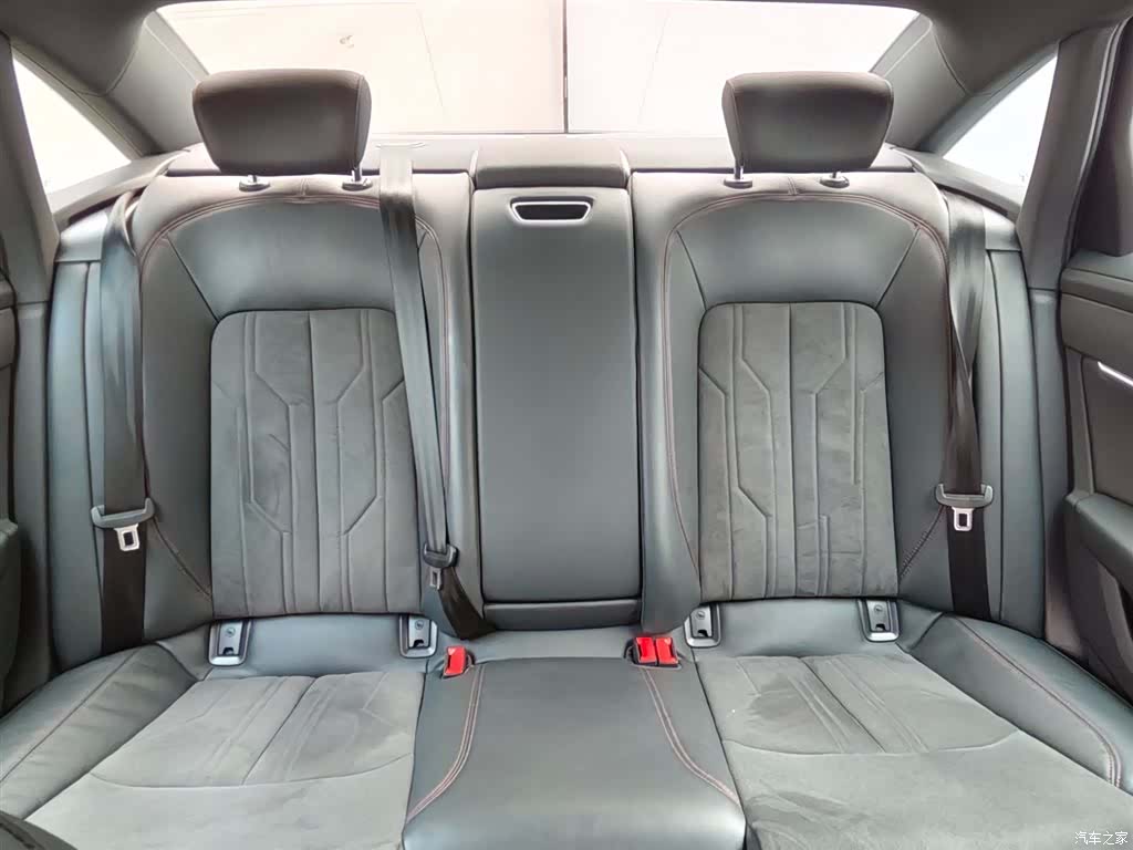 Audi A6L, 2024 18