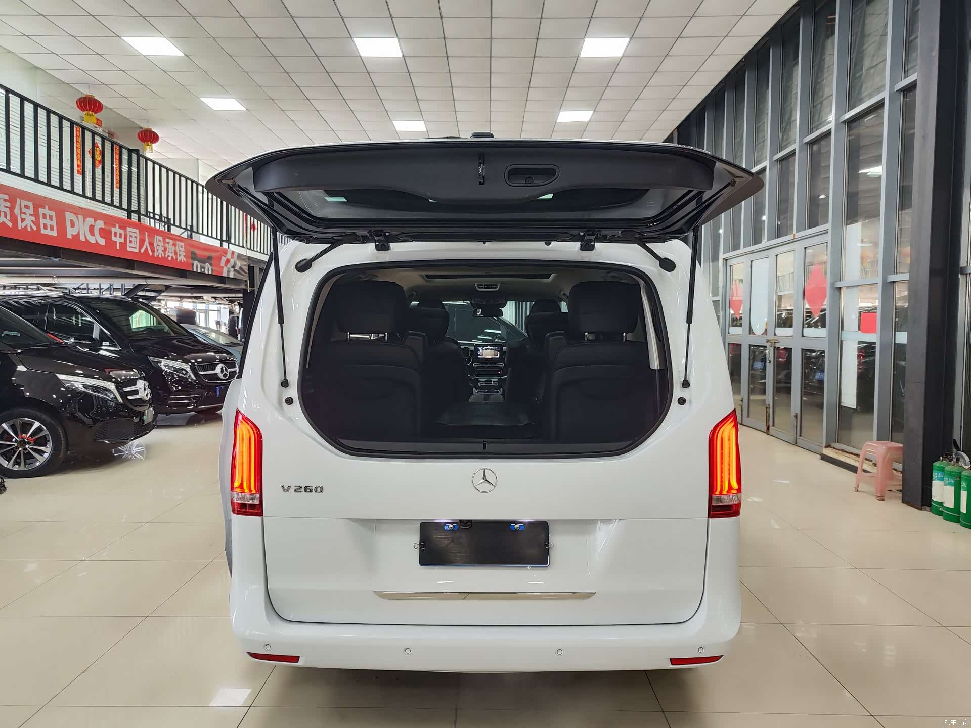 Mercedes-Benz V-Class, 2018 25