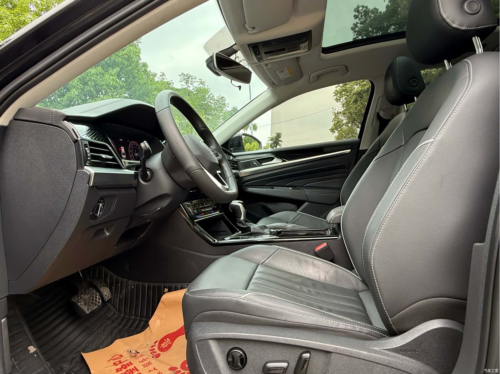 Volkswagen Passat, 2021 4