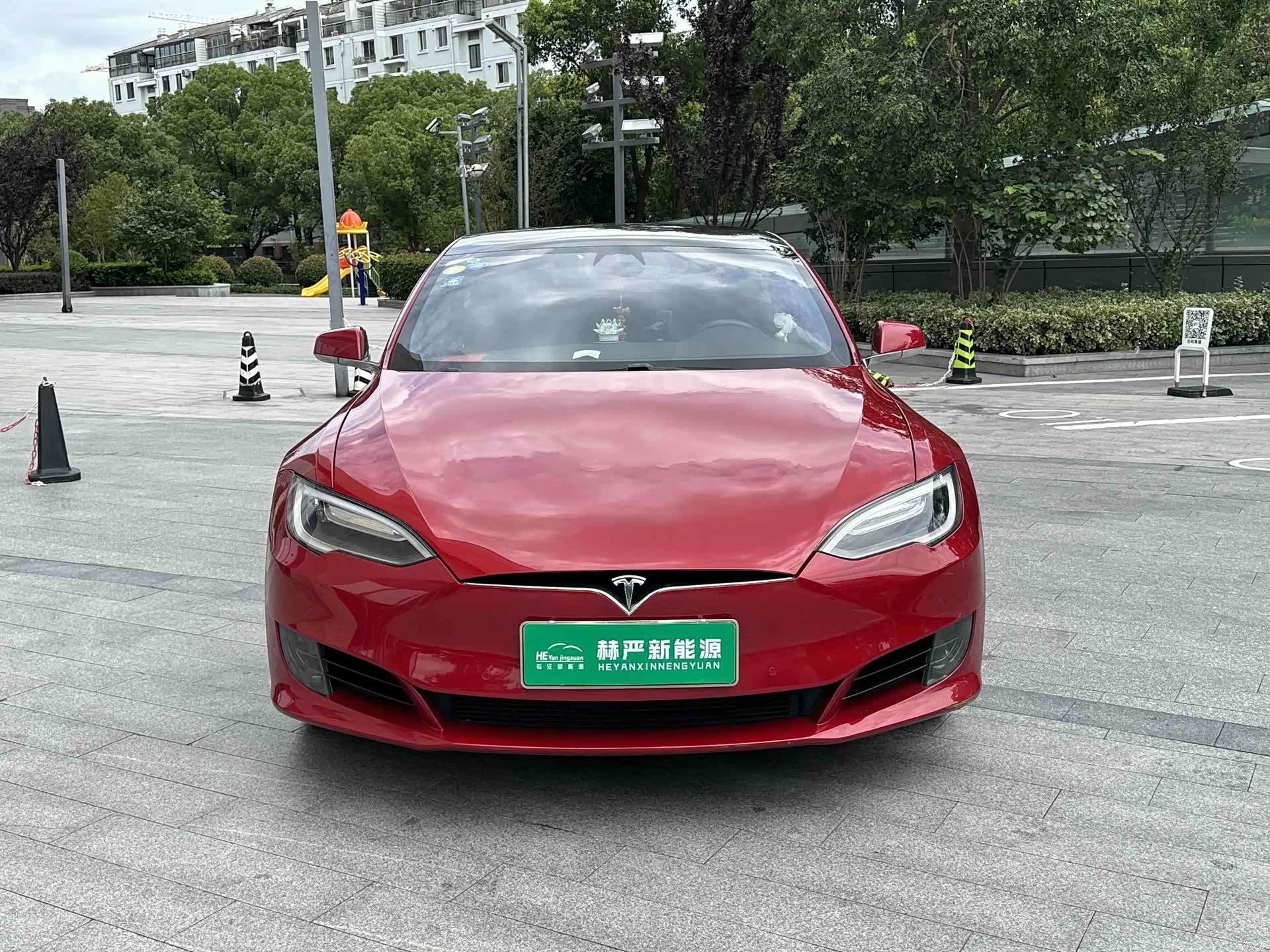 Tesla Model S, 2018 2