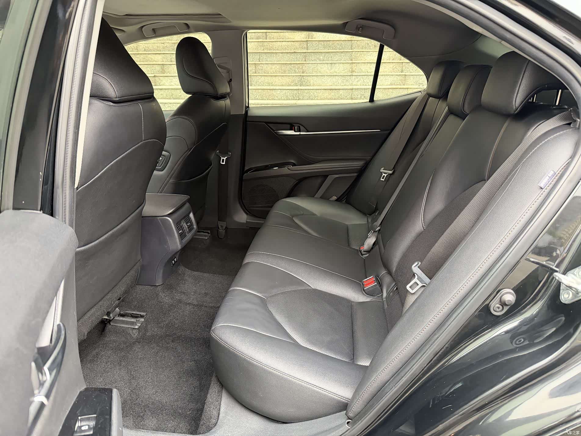 Toyota Camry, 2019 12