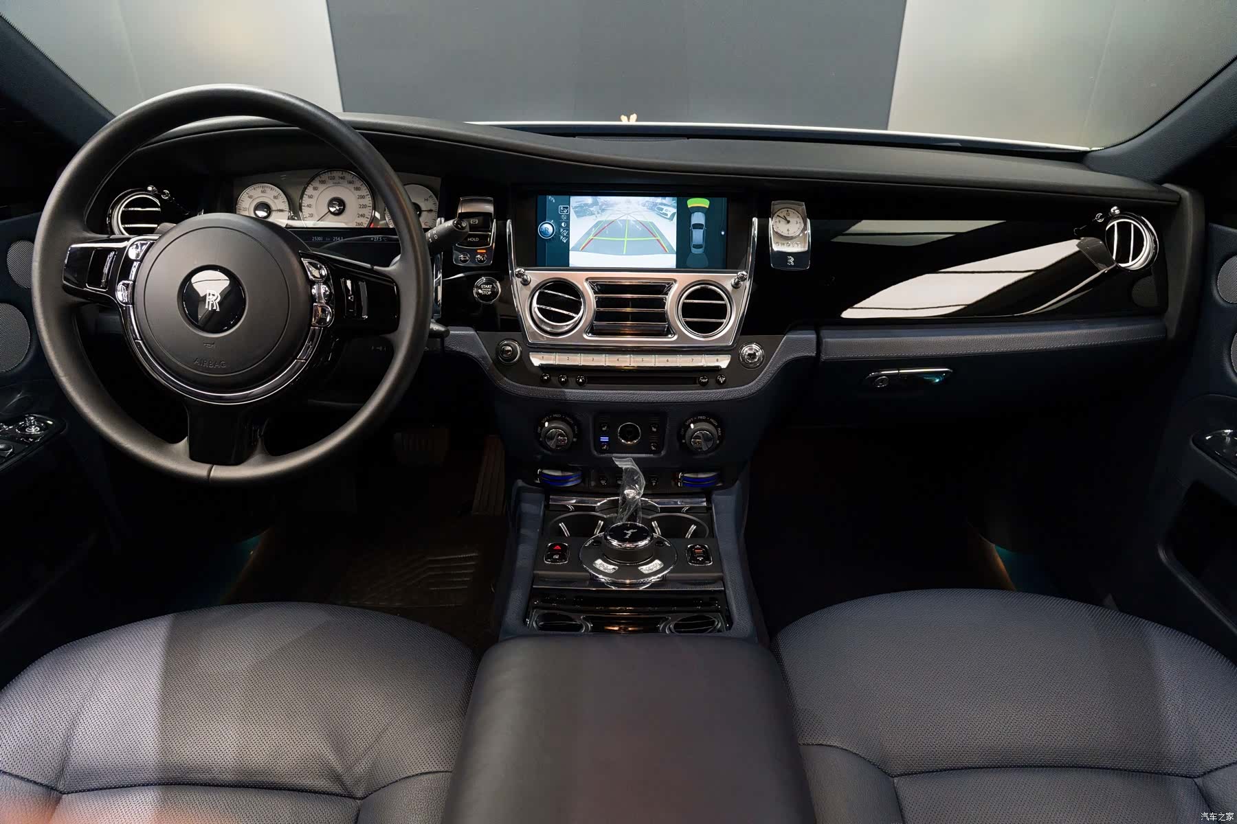 Rolls-Royce Ghost, 2014 все фото