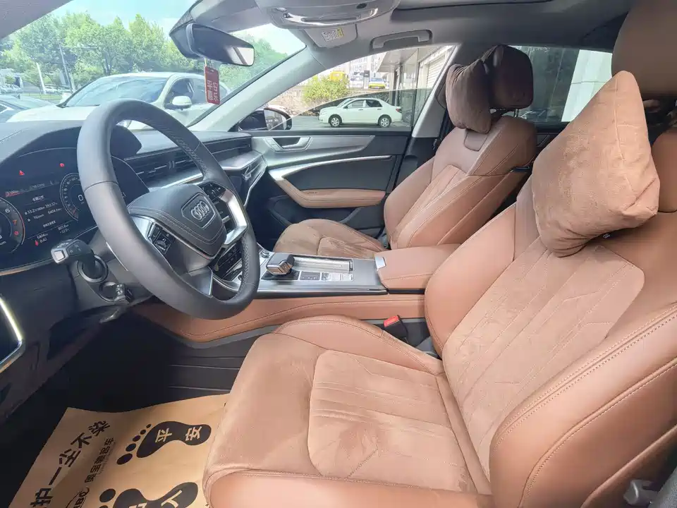 Audi A7L
