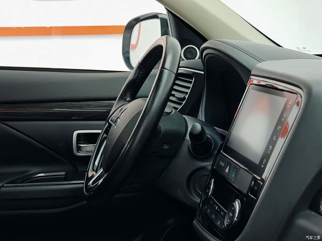 Mitsubishi Outlander, 2018 22