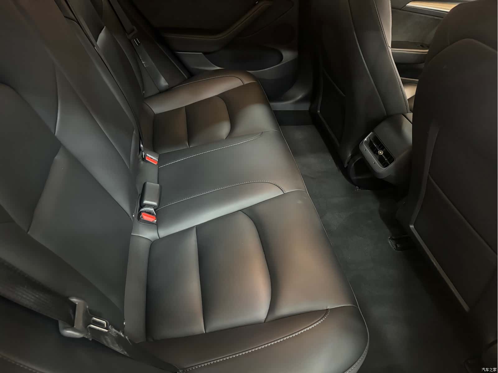 Tesla Model 3, 2023 9