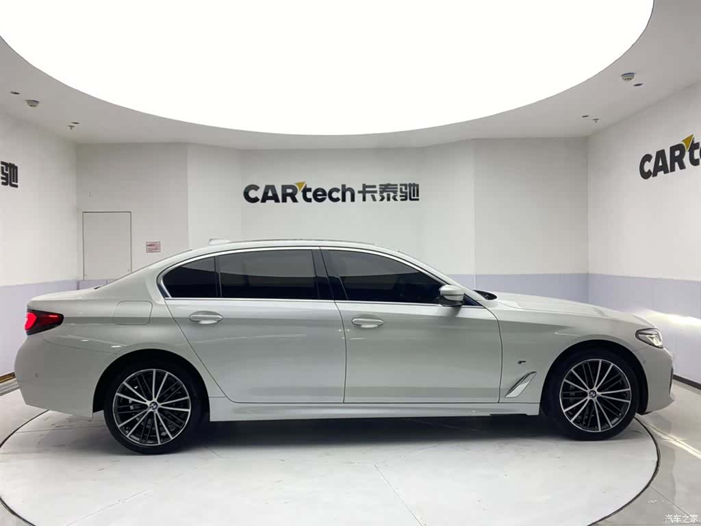 BMW 5 Series, 2021 4