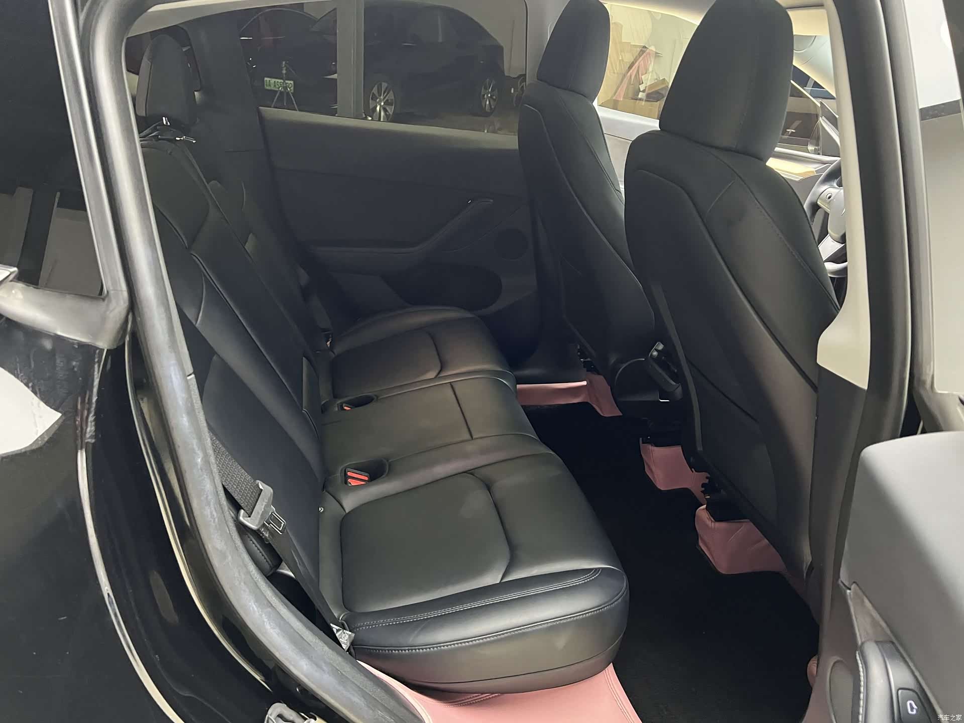 Tesla Model Y, 2022 17