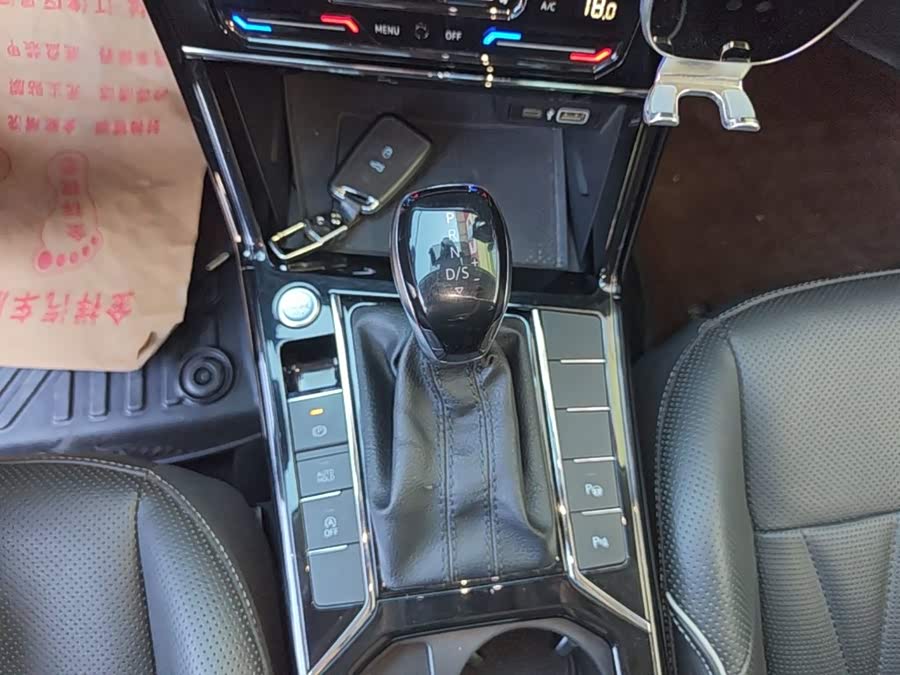 Volkswagen Passat 2022, фото 14
