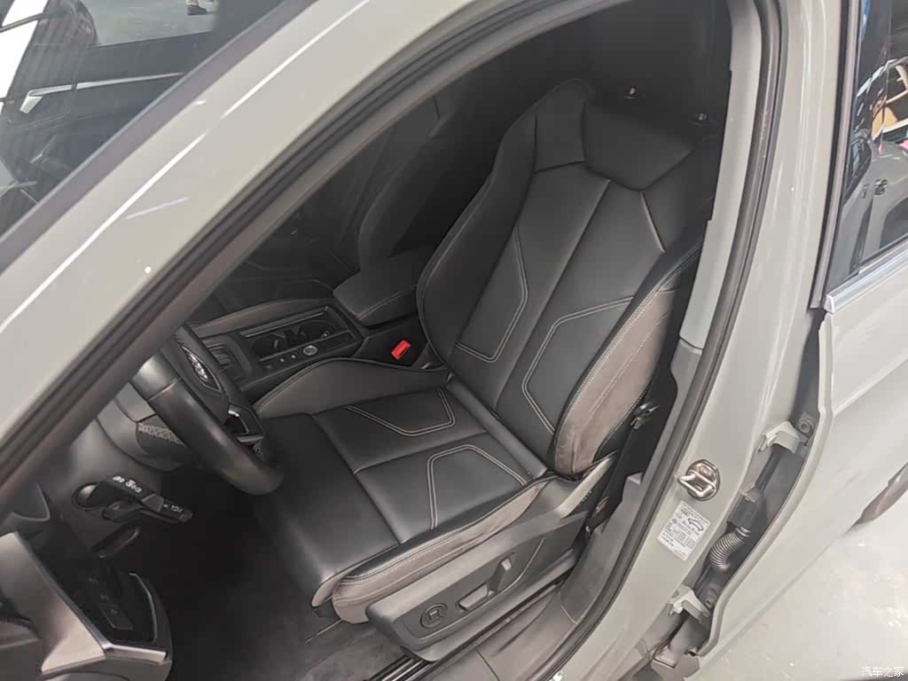 Audi Q3, 2024 15