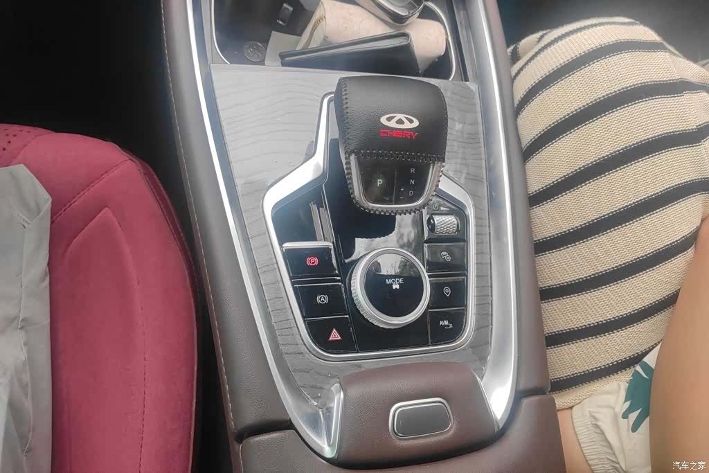 Chery Tiggo 8, 2025 16