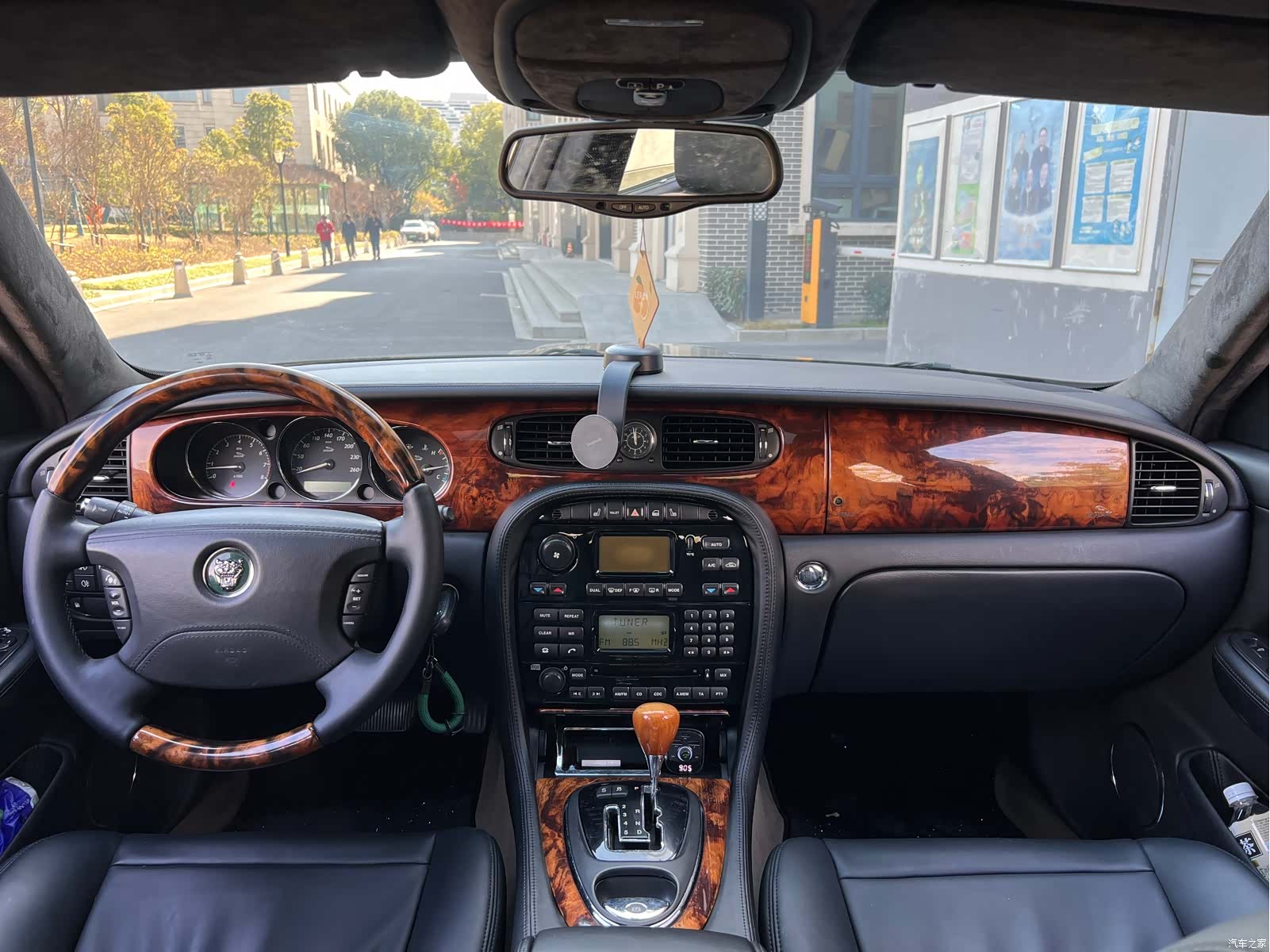 Jaguar XJ, 2005 16