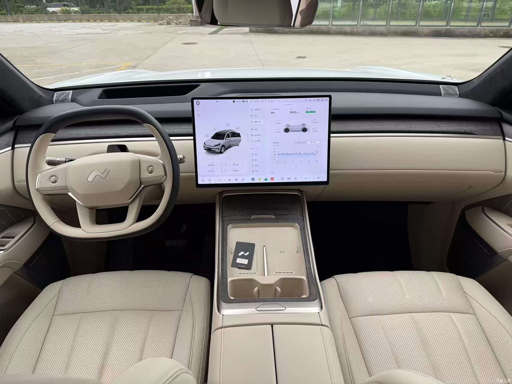 NIO L90, 2025 8