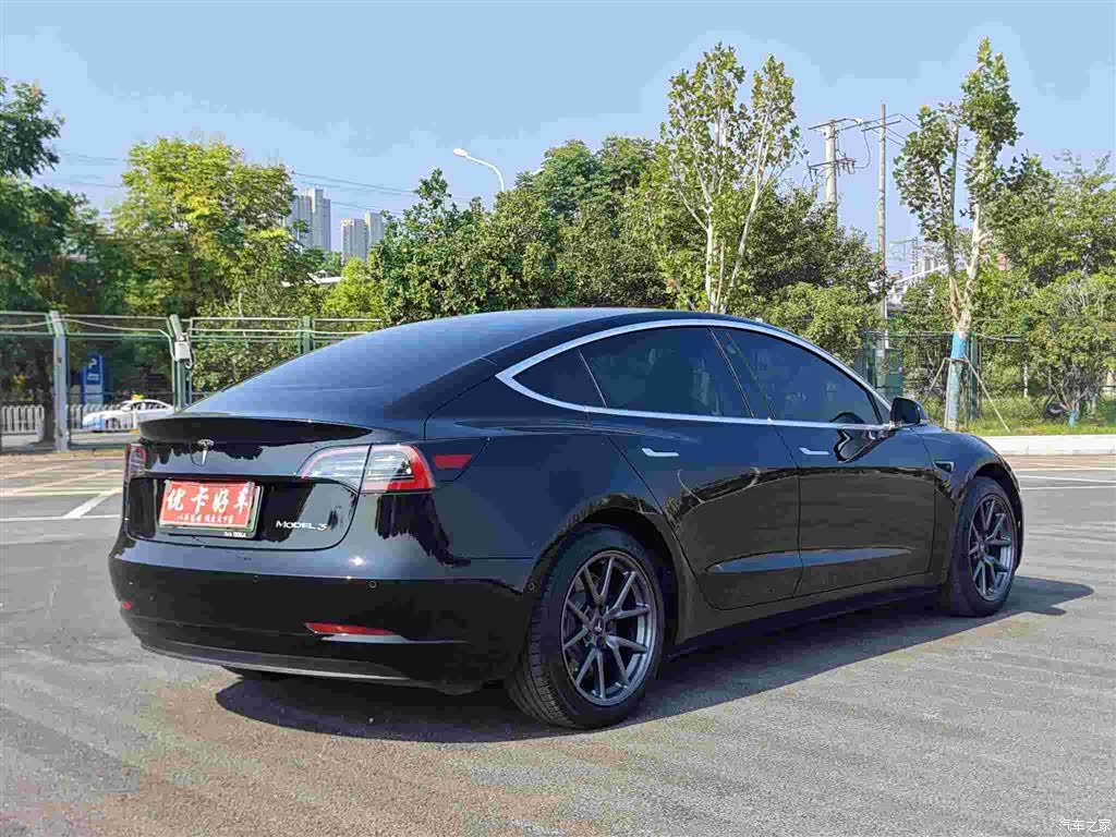 Tesla Model 3, 2020 6