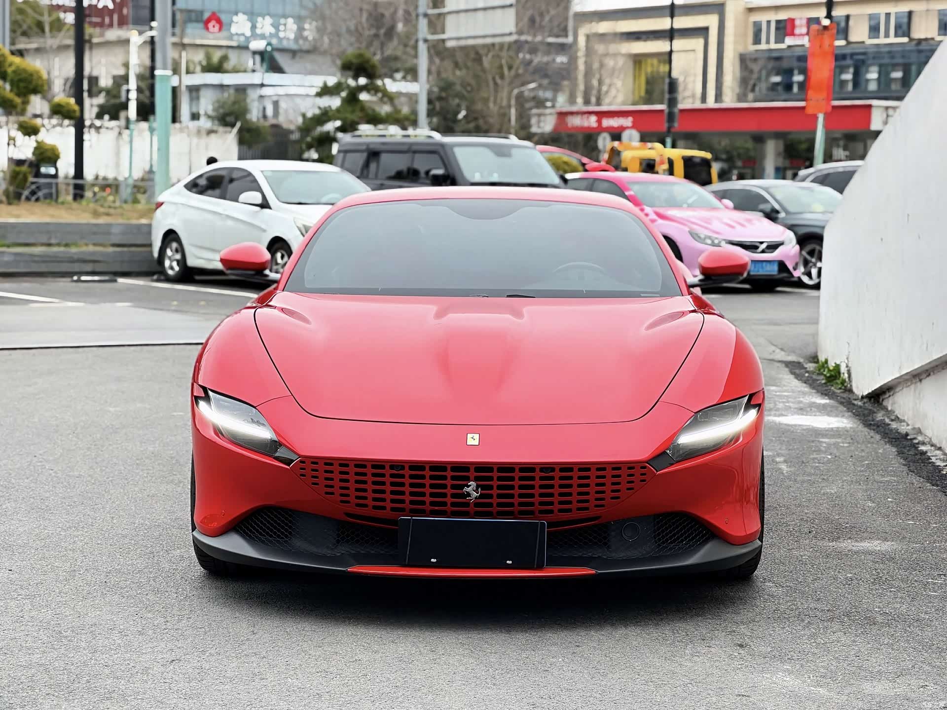 Ferrari Roma, 2020 8