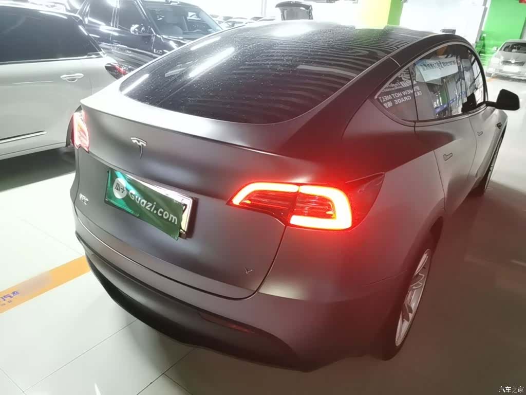 Tesla Model Y, 2023 7