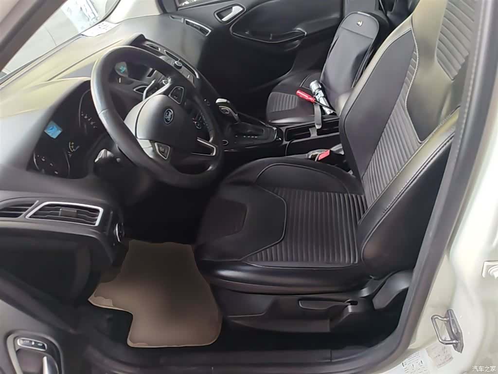 Ford Focus, 2016 15