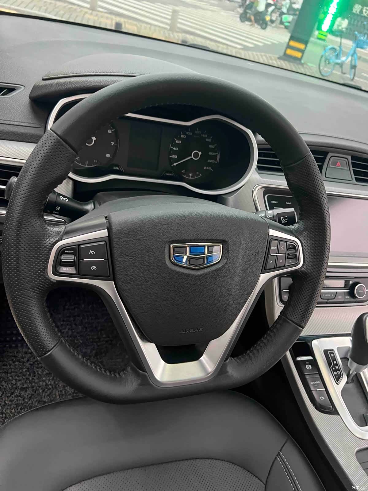 Geely Emgrand, 2019 7