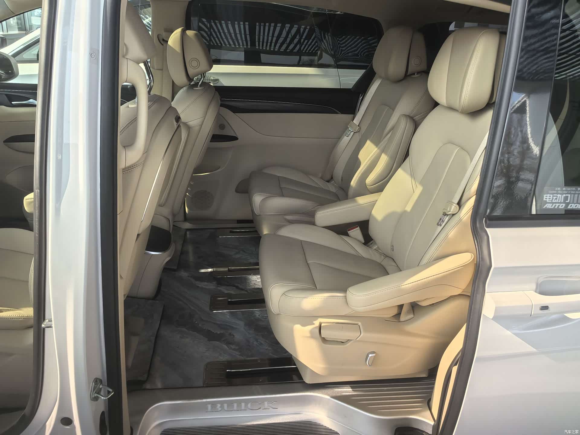Buick GL8, 2024 все фото
